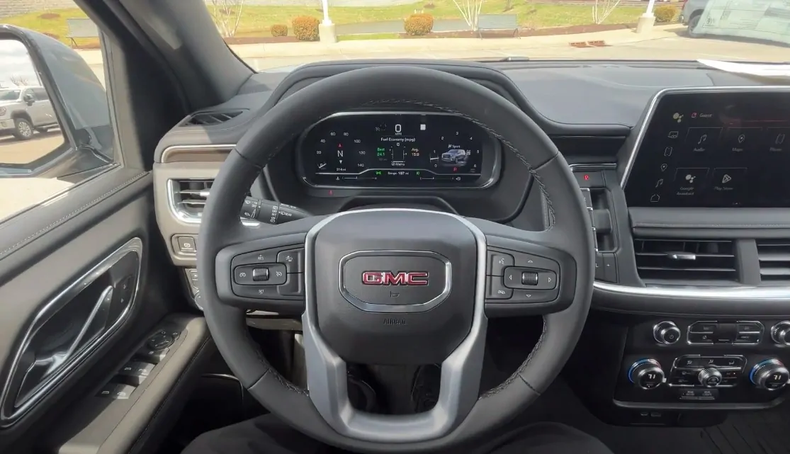 2025 GMC Yukon interiorr