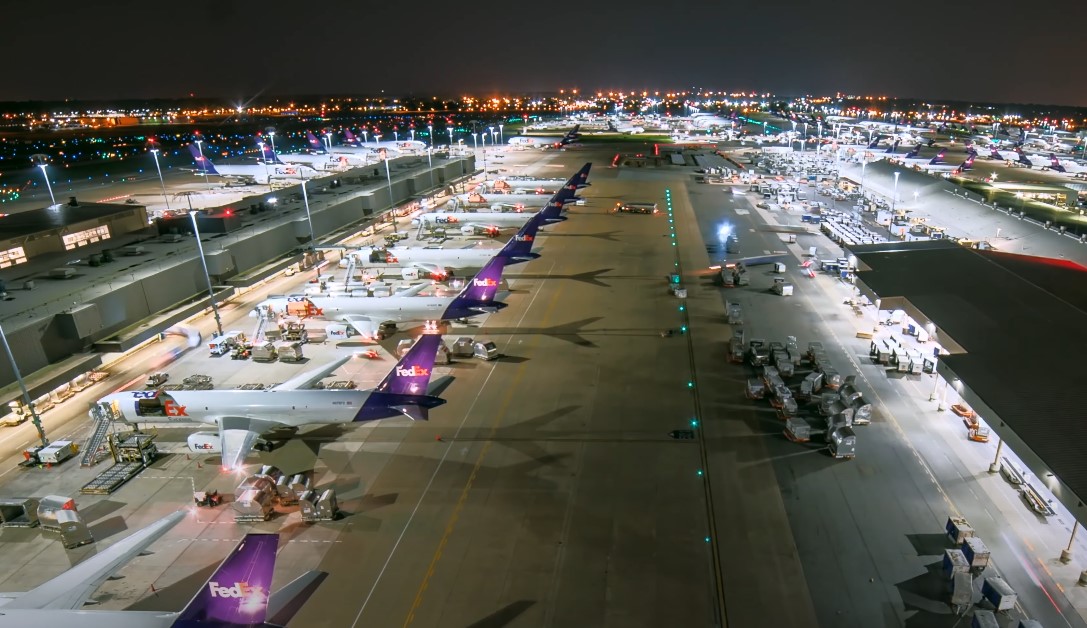 Biggest airport in the USA cargo