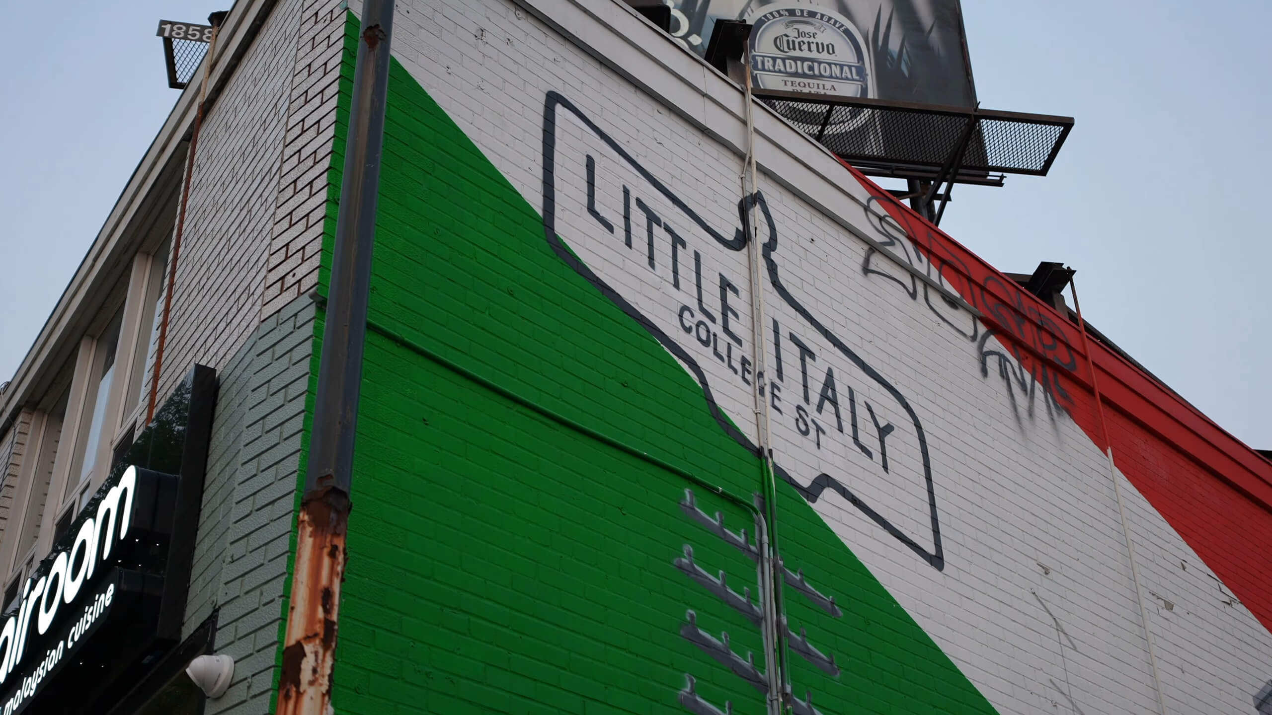 Little Italy Restaurant in Toronto