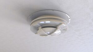 Testing smoke detector before use