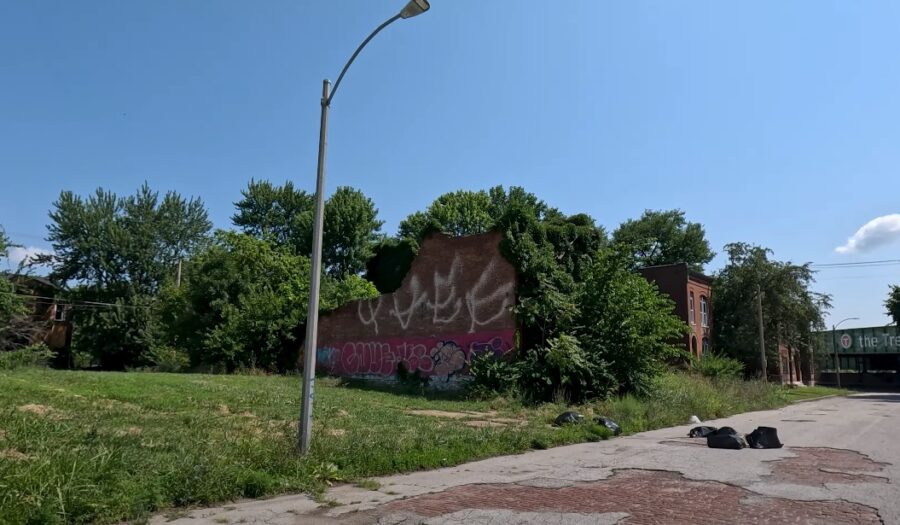 Garbage on the street in the Old North St Louis