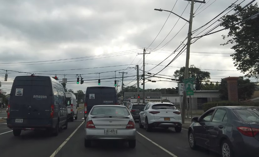 Traffic at Hempstead Turnpike road