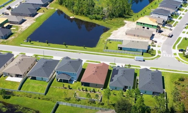 Aerial view of a neighborhood in Florida