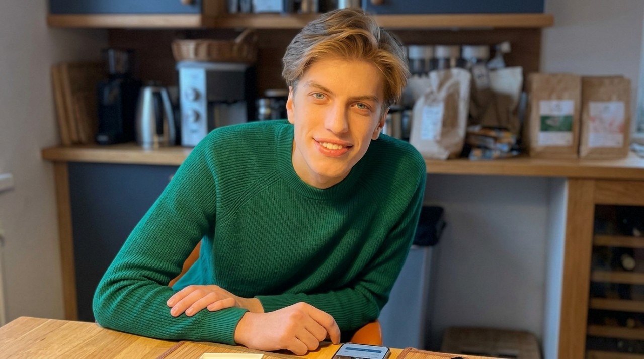 Leopold Aschenbrenner’s AI Hedge Fund Sells Most Public Holdings After 67% July Loss